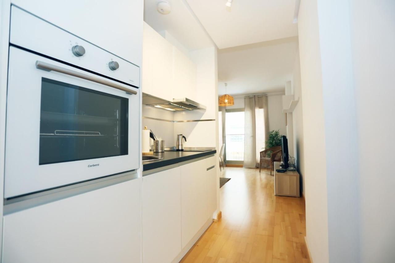 Casa Fenicia - Cosy Apartment With Free Private Parking Málaga Exterior foto